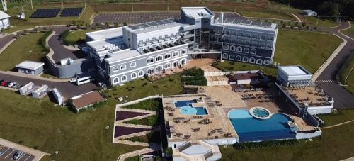 Sesc Hotel Fazenda tem vagas para auxiliar de alimentação e camareira com ótimos salários