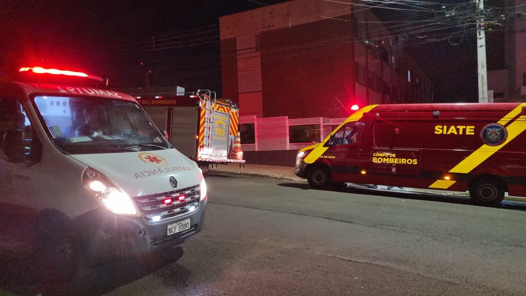 Jovem sobrevive após cair do terceiro andar de prédio na madrugada da Sexta-feira Santa