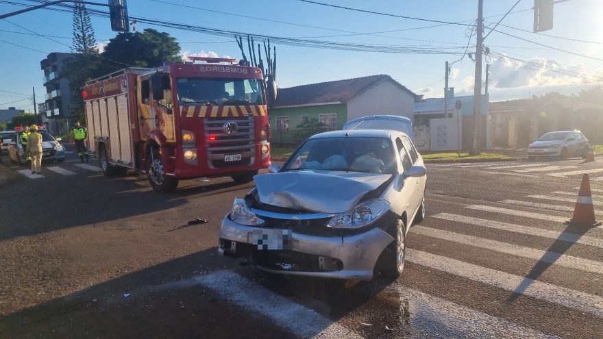 Acidente violento deixa casal ferido no Alto Alegre