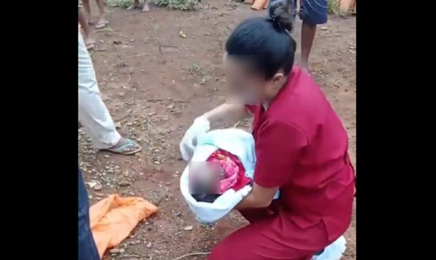 Bebê abandonado em lote é atacado por animal e resgatado em estado grave