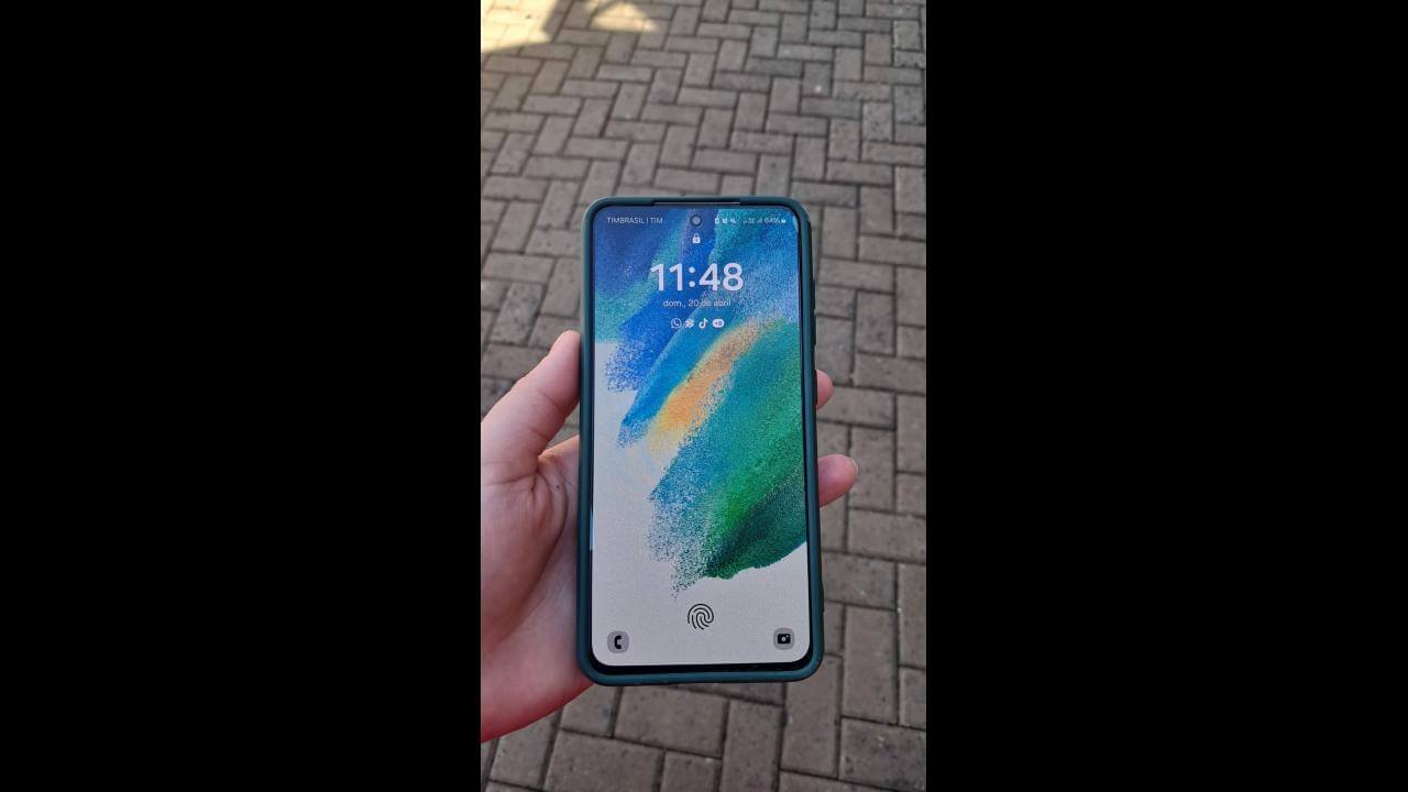 Foi achado celular da marca Samsung no bairro Centro Foi achado celular da marca Samsung no bairro Centro