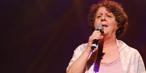 Morre a cantora e compositora Cristina Buarque Imagem referente a Morre a cantora e compositora Cristina Buarque