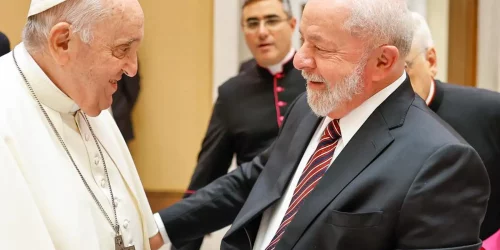 Lula decreta luto oficial de sete dias pela morte do Papa Francisco Imagem referente a Lula decreta luto oficial de sete dias pela morte do Papa Francisco