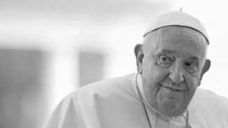 Prefeitura de Cascavel emite Nota de Pesar pela morte do Papa Francisco