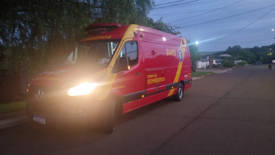 Idosa é socorrida pelo Siate na Rua Volochem