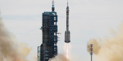 China envia esta semana nova missão tripulada ao espaço Imagem referente a China envia esta semana nova missão tripulada ao espaço