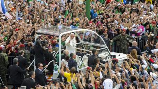Visita do papa ao Brasil reuniu 3,7 milhões de pessoas no Rio em 2013