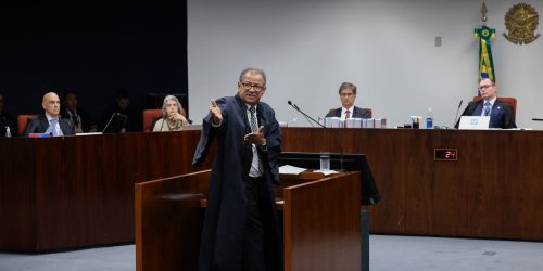 Moraes vota para tornar réus seis denunciados pela trama golpista Imagem referente a Moraes vota para tornar réus seis denunciados pela trama golpista
