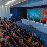 Lula e Boric querem ampliar relações comerciais entre Brasil e Chile Imagem referente a Lula e Boric querem ampliar relações comerciais entre Brasil e Chile
