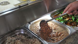 Preço de ingredientes do prato feito tem queda em São Paulo em março