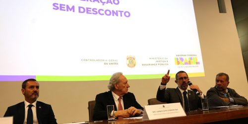 Cinco dirigentes do INSS são afastados por suspeita de irregularidades Imagem referente a Cinco dirigentes do INSS são afastados por suspeita de irregularidades