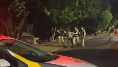 Imagem referente a Homem é contido pela PM ao invadir área isolada em situação com refém