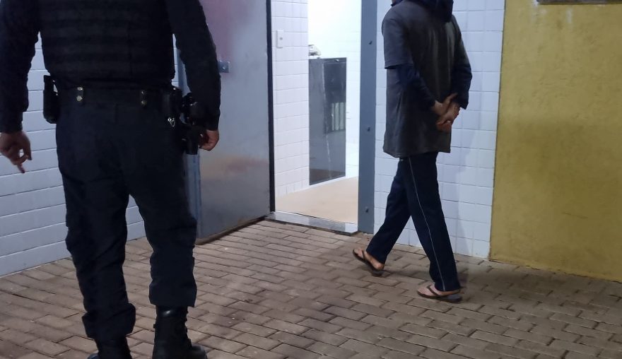 Fugitivo da Justiça pelo crime de furto é localizado pela GM no Brasmadeira