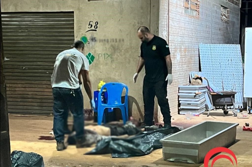 Homem é morto a tiros em bar na comunidade do Bubas em Foz do Iguaçu