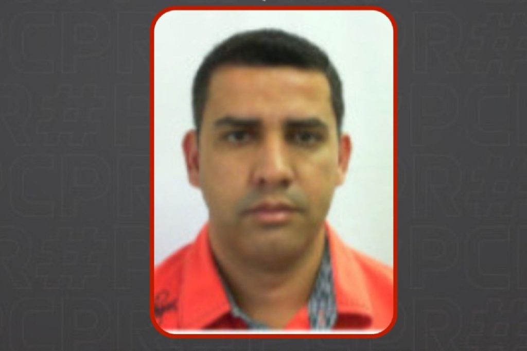 Polícia busca por homem suspeito de atirar em mulher após discussão de trânsito