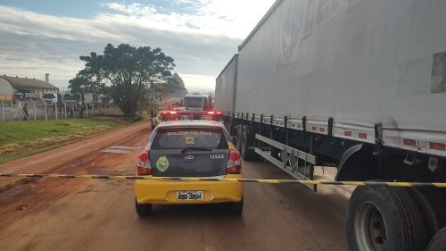 Caminhoneiros que morreram em briga de trânsito eram irmãos Imagem referente a Caminhoneiros que morreram em briga de trânsito eram irmãos