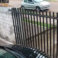 Imagem referente a Câmera de segurança registra 21 estampidos de disparos de arma de fogo no Morumbi