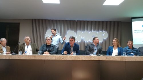 Debate sobre o impacto do pedágio é realizado em assembleia na AMOP Debate sobre o impacto do pedágio é realizado em assembleia na AMOP