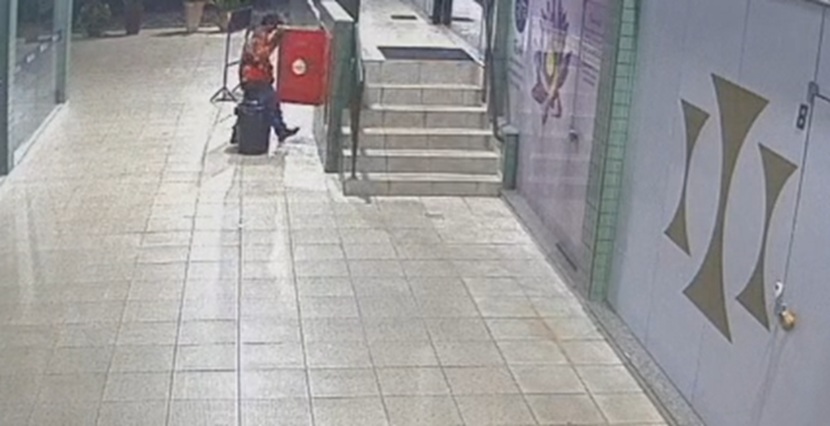 Câmera flagra ladrão em ação no Centro de Cascavel