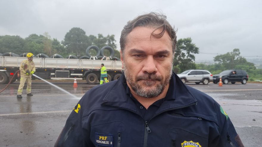 PRF fala sobre acidente envolvendo 4 veículos na BR-277 e alerta sobre cuidados diante de neblina