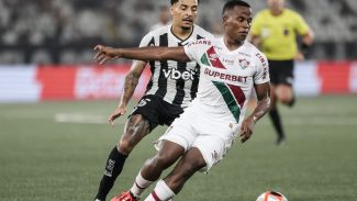 Botafogo e Fluminense disputam clássico no Nilton Santos