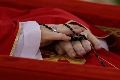 Despedida a Francisco: Papa será sepultado em local de profunda devoção Imagem referente a Despedida a Francisco: Papa será sepultado em local de profunda devoção