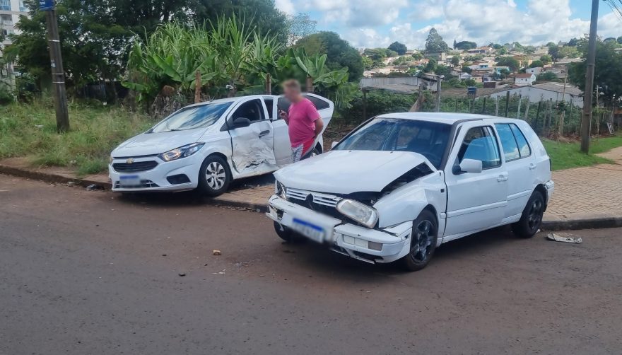 Acidente de trânsito no Santo Onofre deixa mulher de 27 anos ferida