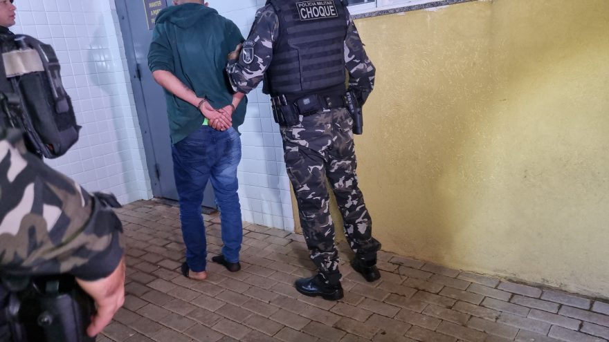 Procurado pela Justiça que rompeu tornozeleira eletrônica é preso pelo Choque no Bairro Interlagos
