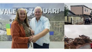 Um ano após enchentes, gaúchos celebram conquista de novas casas