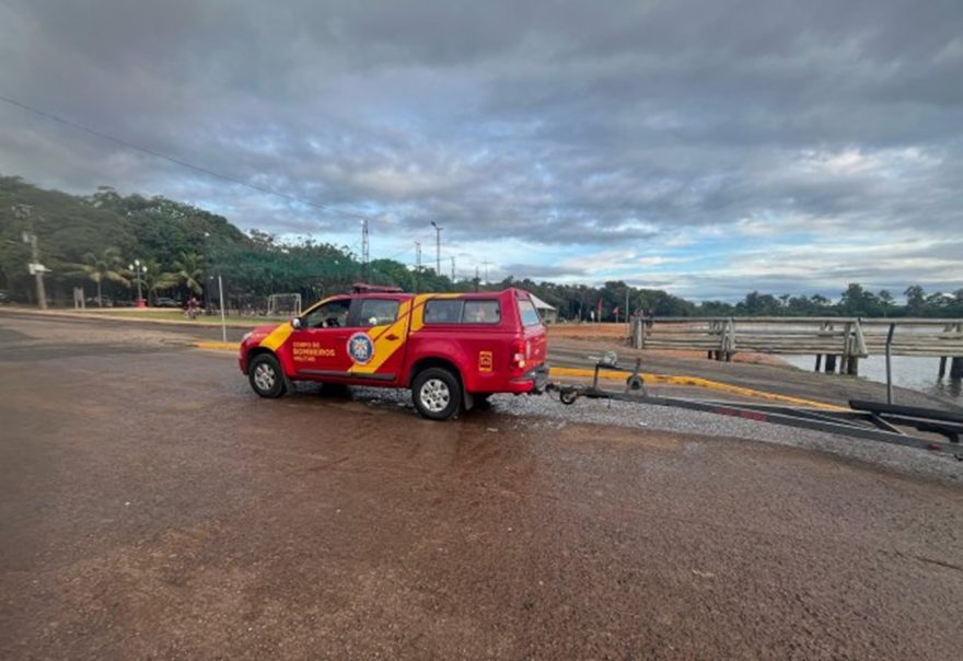 Buscas por jovem que sofreu acidente em Lago de Santa Helena continuam