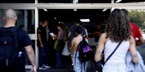CNU 2025 terá 3.352 vagas em 35 órgãos federais Imagem referente a CNU 2025 terá 3.352 vagas em 35 órgãos federais