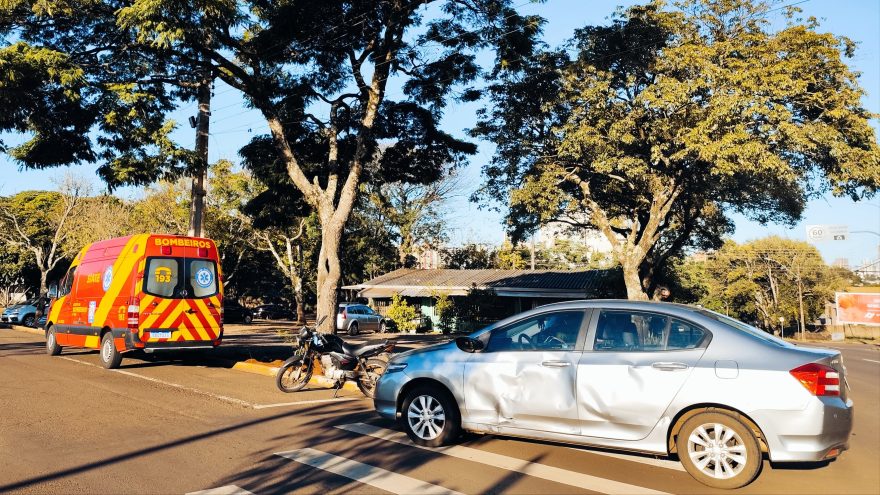 Mais um acidente é registrado no cruzamento da Rua Antonina com Avenida Piquiri