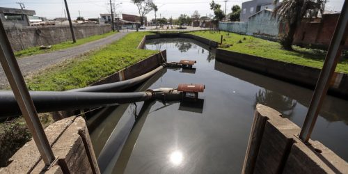Impasse sobre projetos atrasa obras de proteção contra enchentes no RS Imagem referente a Impasse sobre projetos atrasa obras de proteção contra enchentes no RS