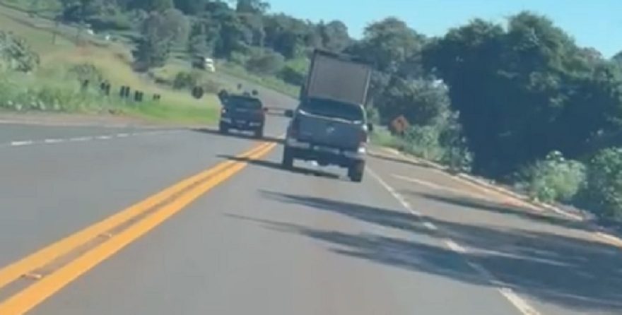 Internauta flagra ultrapassagens perigosas na BR-369 entre Cascavel e Corbélia