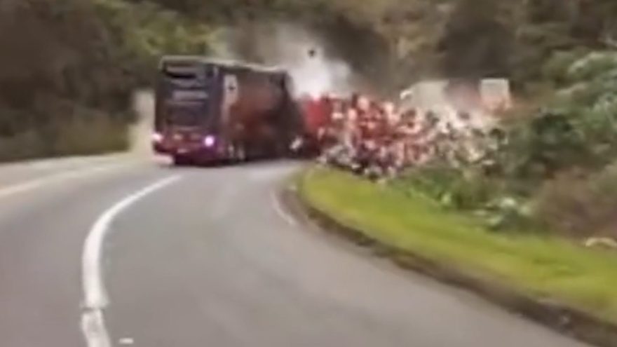 Tragédia na BR-101: carreta descontrolada provoca mortes e deixa dezenas de feridos