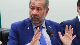 Lupi diz que sempre foi contra descontos em benefícios previdenciários
