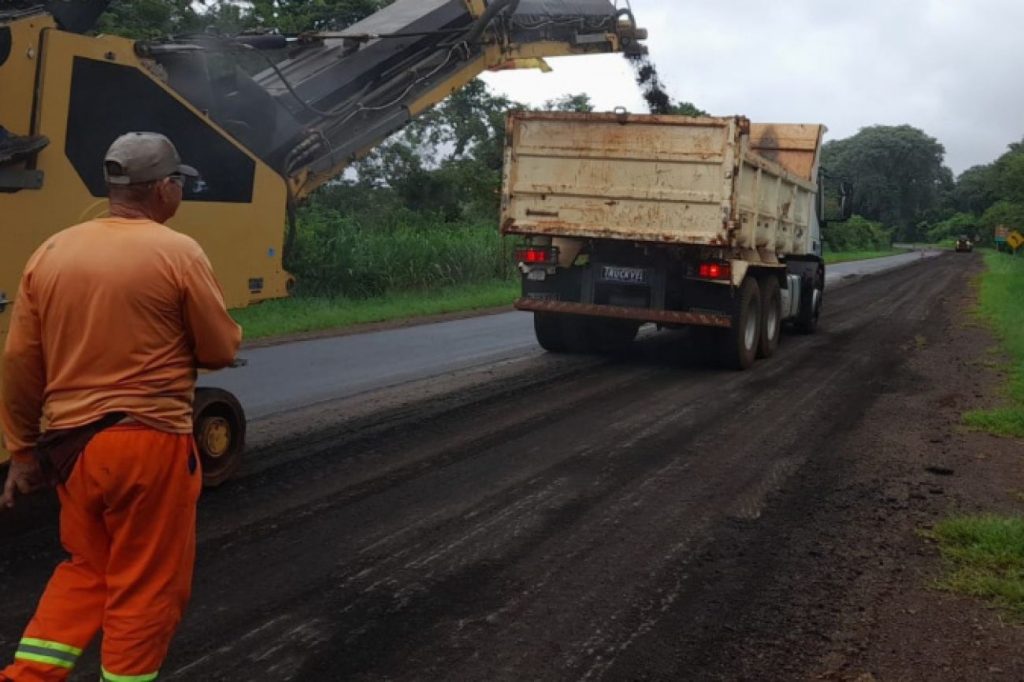 DER/PR realizará audiência pública sobre restauração de 900 km de rodovias DER/PR realizará audiência pública sobre restauração de 900 km de rodovias