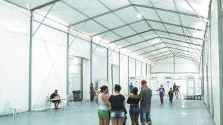 Um ano após enchentes, cerca de 380 pessoas seguem em abrigos no RS