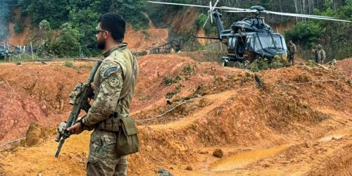 Funai, PF e Ibama combatem garimpo ilegal no Vale do Javari Imagem referente a Funai, PF e Ibama combatem garimpo ilegal no Vale do Javari