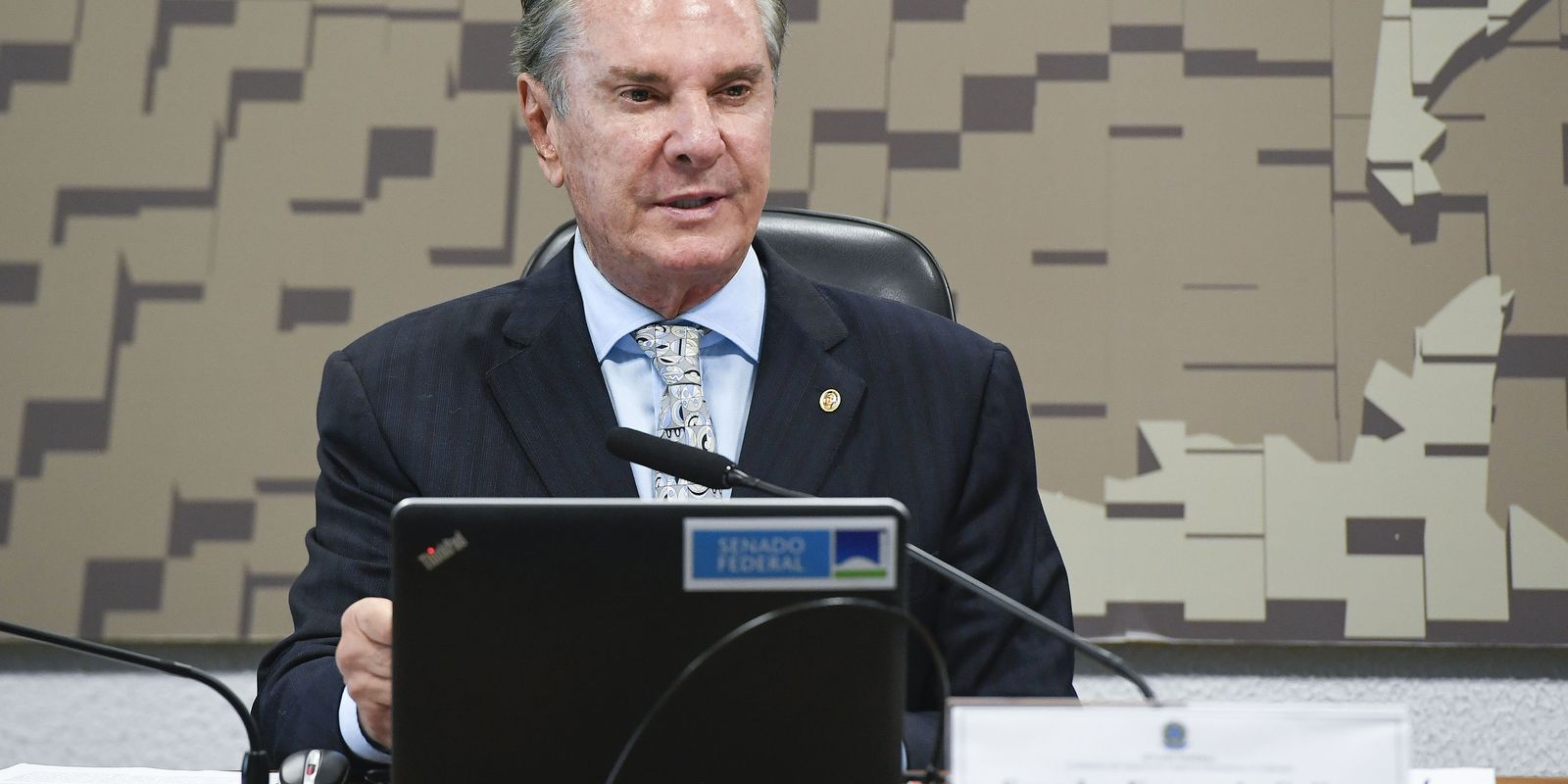 Moraes pede parecer da PGR sobre prisão domiciliar para Collor Moraes pede parecer da PGR sobre prisão domiciliar para Collor