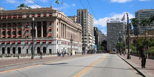 Dia do Trabalhador: o que abre e o que fecha em São Paulo Imagem referente a Dia do Trabalhador: o que abre e o que fecha em São Paulo