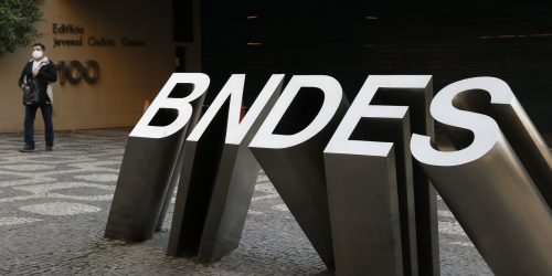 Senado autoriza BNDES a captar R$ 2,6 bilhões no exterior Imagem referente a Senado autoriza BNDES a captar R$ 2,6 bilhões no exterior