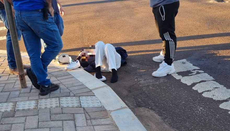 Jovem é atropelada por carro no Bairro Coqueiral