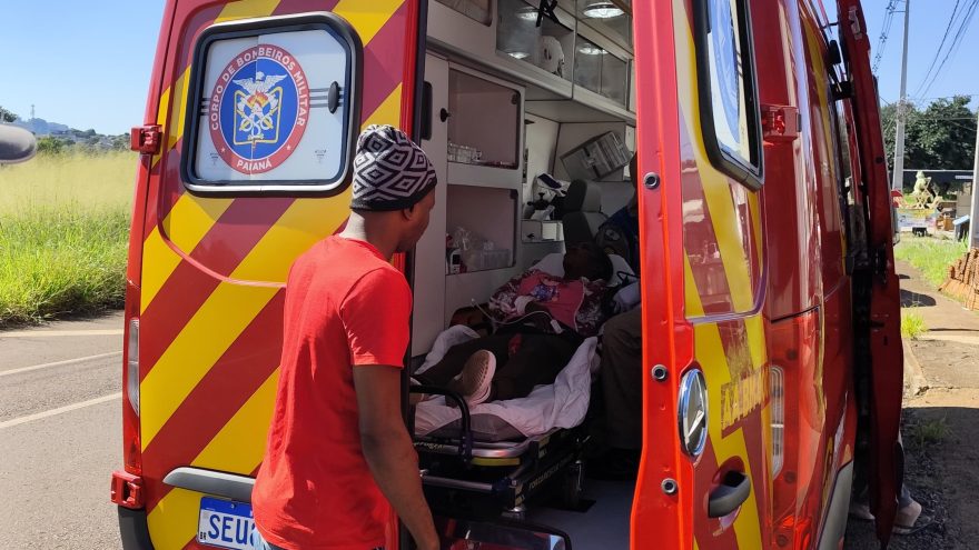 Mulher sofre diversos ferimentos pelo corpo após ser atacada por cachorro nas margens da PRc-467