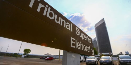 Nunes Marques suspende decisão do TRE que afastou prefeito de Barueri Imagem referente a Nunes Marques suspende decisão do TRE que afastou prefeito de Barueri