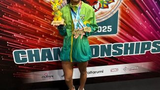 Carioca de 14 anos conquista Mundial sub-17 de levantamento de peso