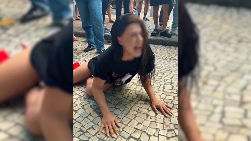 GAGAAAA GAGAAAA! Fã se joga na calçada do Copacabana Palace e se humilha por Lady Gaga