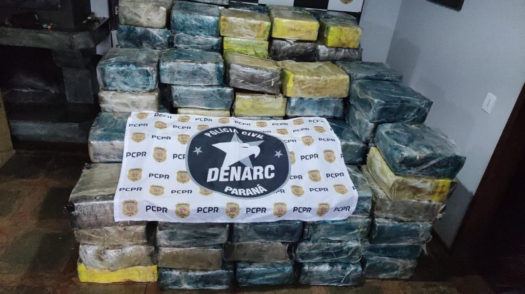 Em Lindoeste, Denarc de Cascavel apreende 2,2 toneladas de maconha