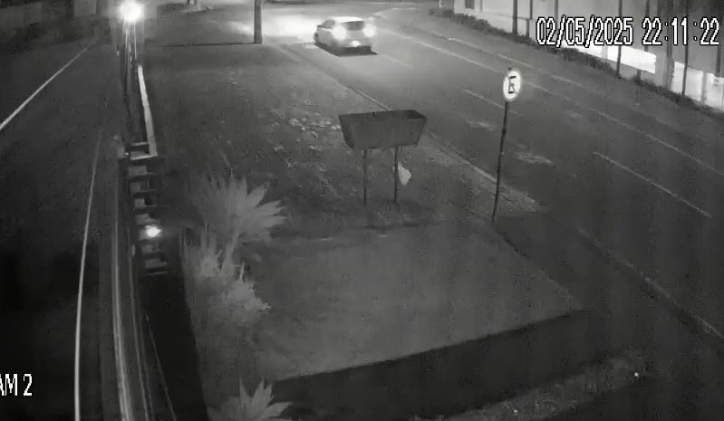 Pancada! Vídeo mostra forte batida entre Etios e Honda Start no Bairro Parque Verde