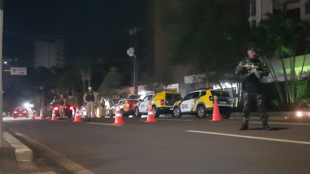 PM intensifica fiscalização no trânsito no centro de Cascavel